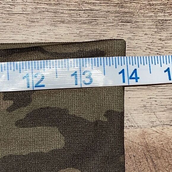 Spanx Desert Camo High Rise Look At Me‎ Now Seamless Cropped Leggings Tan Large - Picture 6 of 7